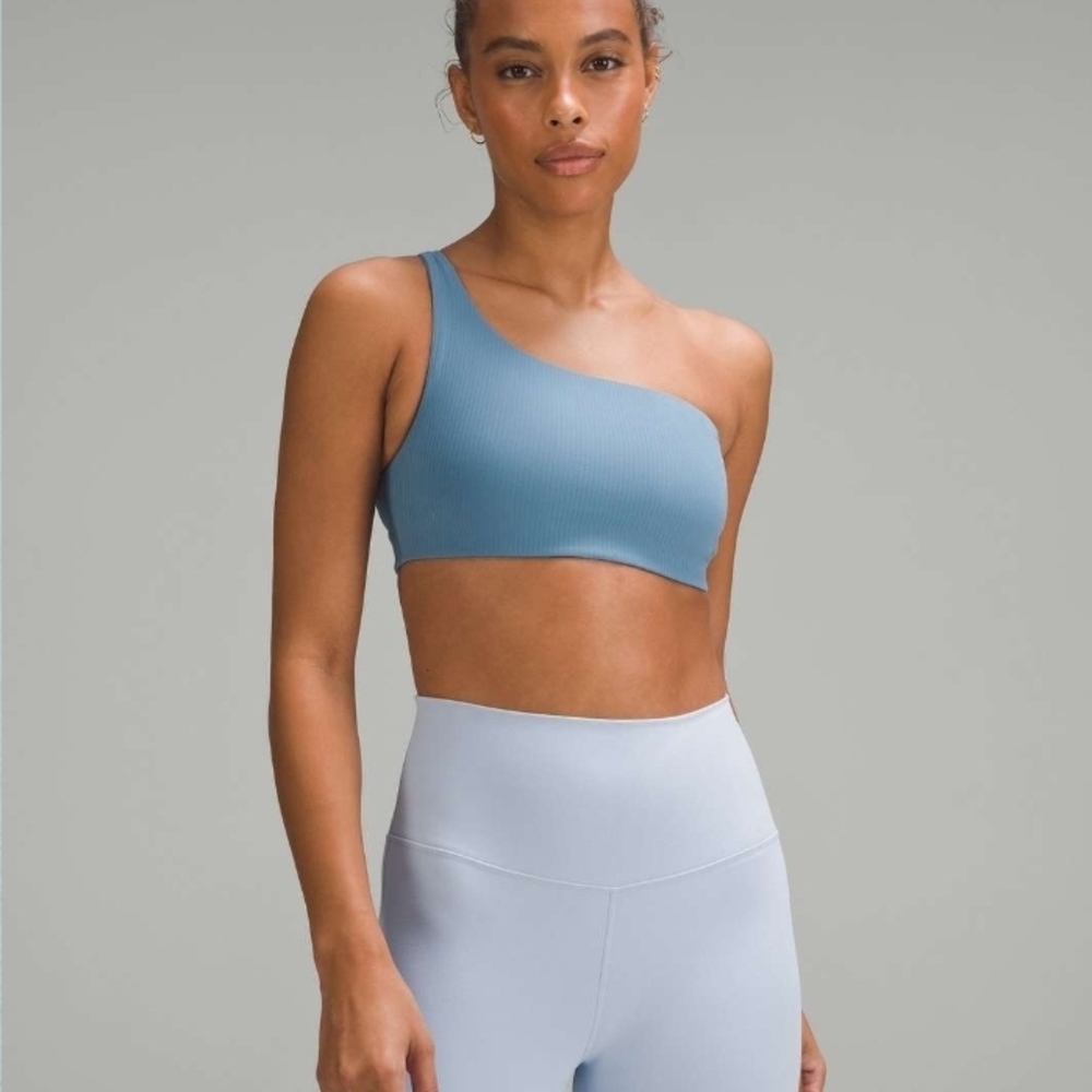 Lululemon Ribbed Nulu Asymmetrical Yoga Bra